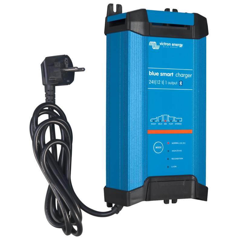 Blue Smart IP22 Charger 24/12 (1)